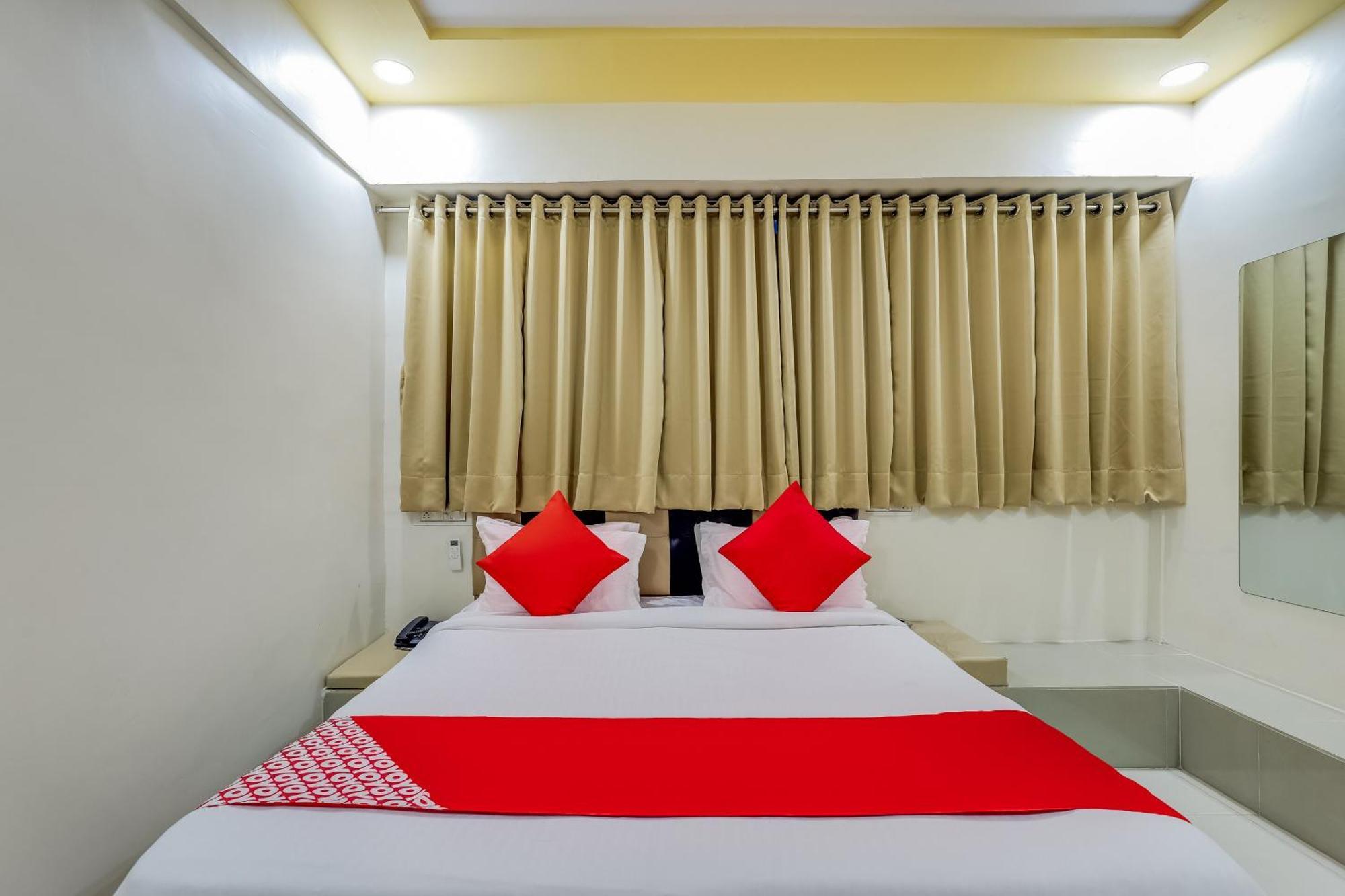 Collection O Hotel Alice Ахмедабад Екстериор снимка